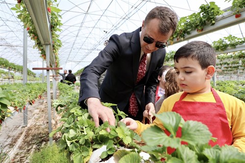 Öğrencilerle Tarımsal Etkinlik 
